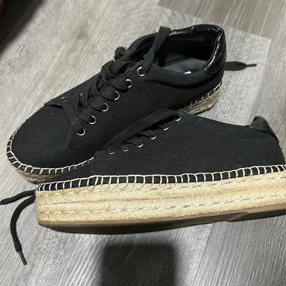 Steve Madden shoes - Picture 1 of 2